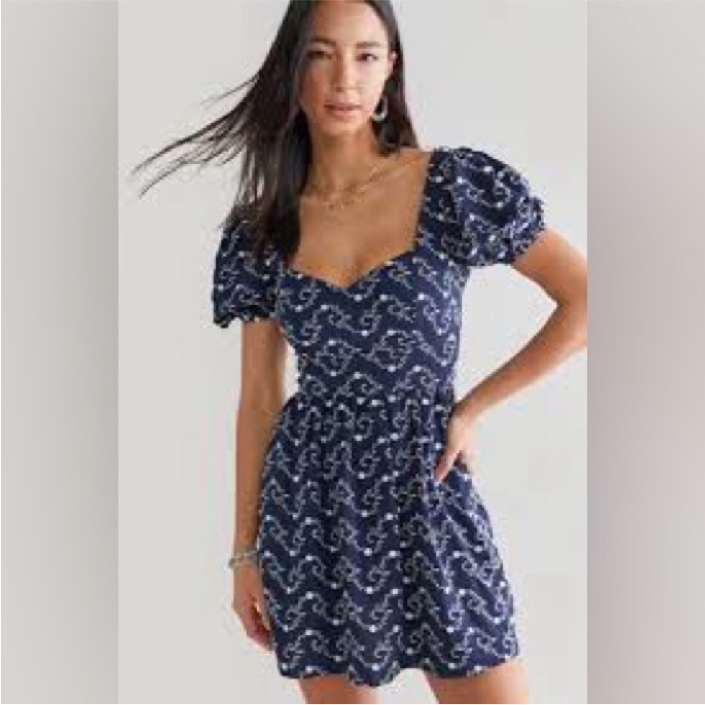 Francesca’s Blue Rain Embroidered Navy White Floral Babydoll Mini Dress Medium